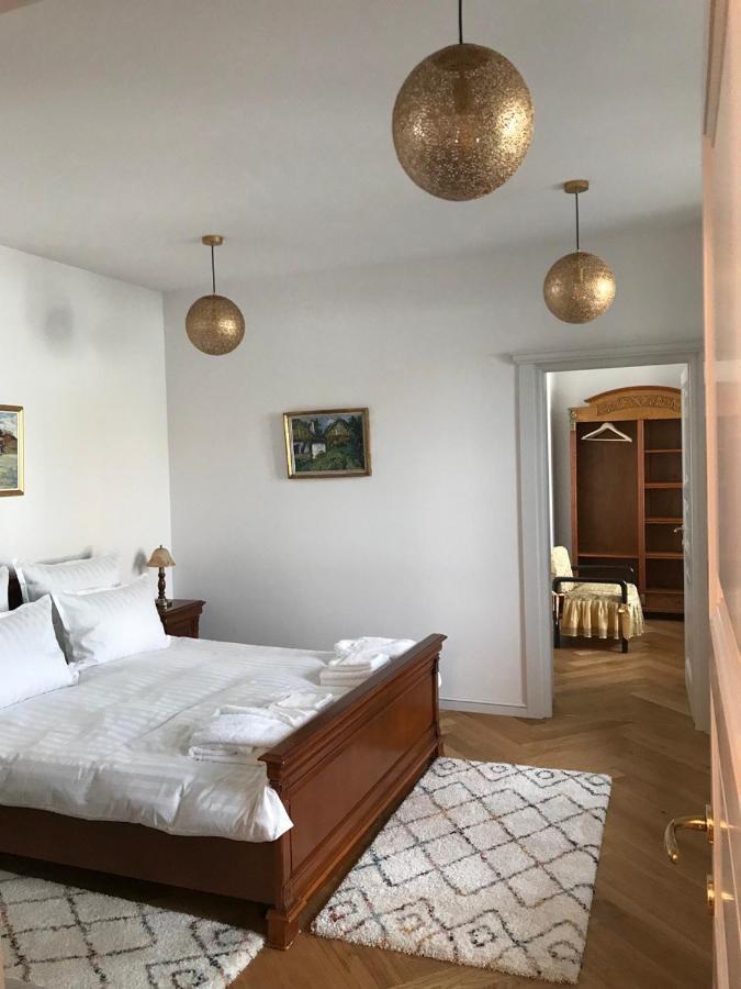 Augsburg Apart Piatra Neamţ Exteriör bild