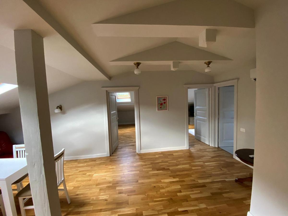 Augsburg Apart Piatra Neamţ Exteriör bild