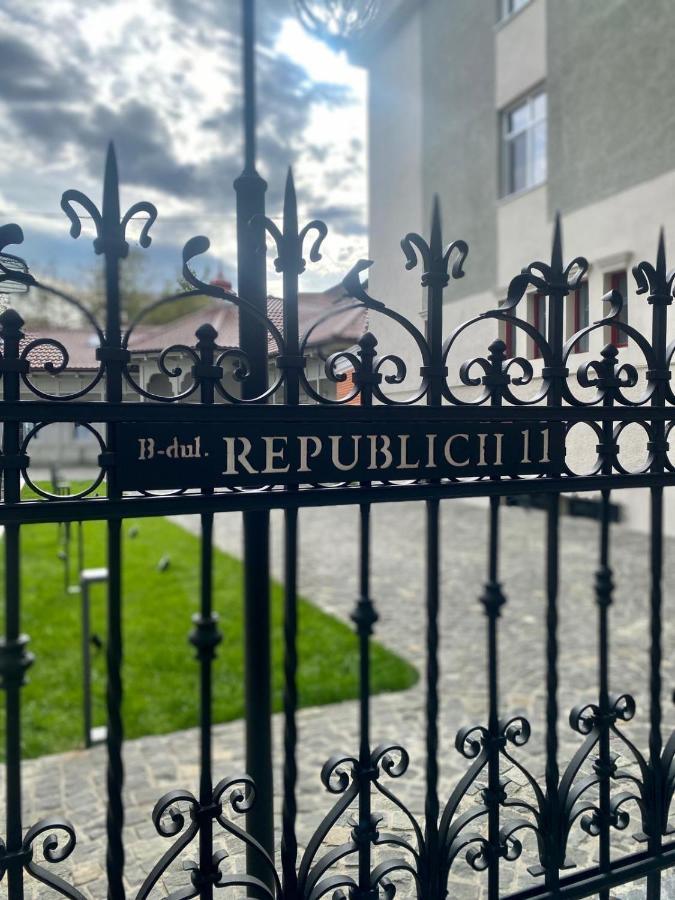 Augsburg Apart Piatra Neamţ Exteriör bild